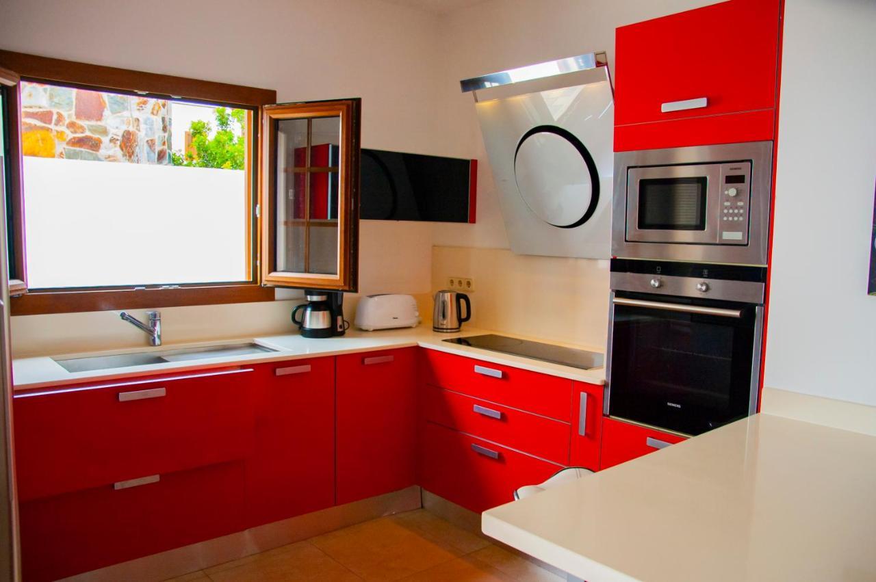 Luxury Anabel Villa กอสตา เตกีสเซ ภายนอก รูปภาพ