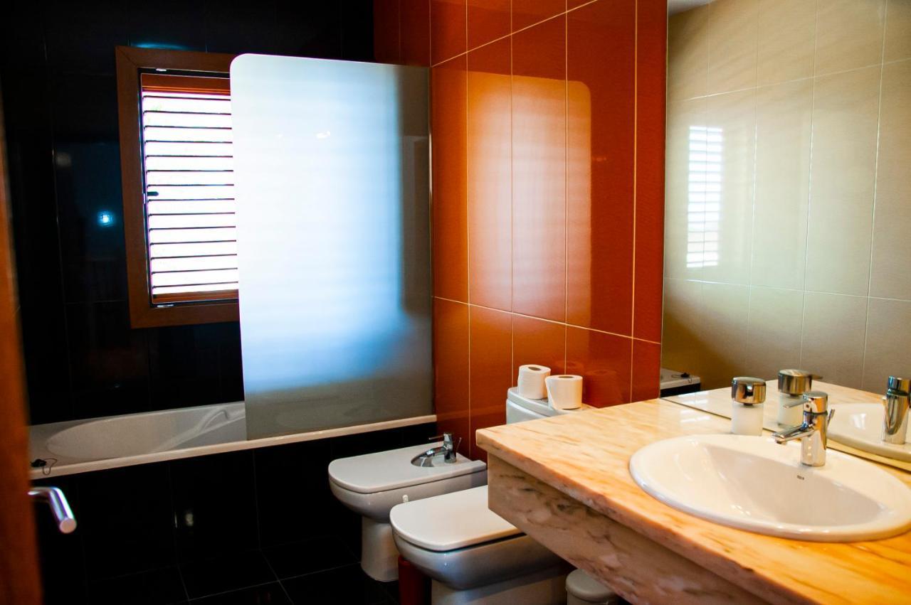 Luxury Anabel Villa กอสตา เตกีสเซ ภายนอก รูปภาพ