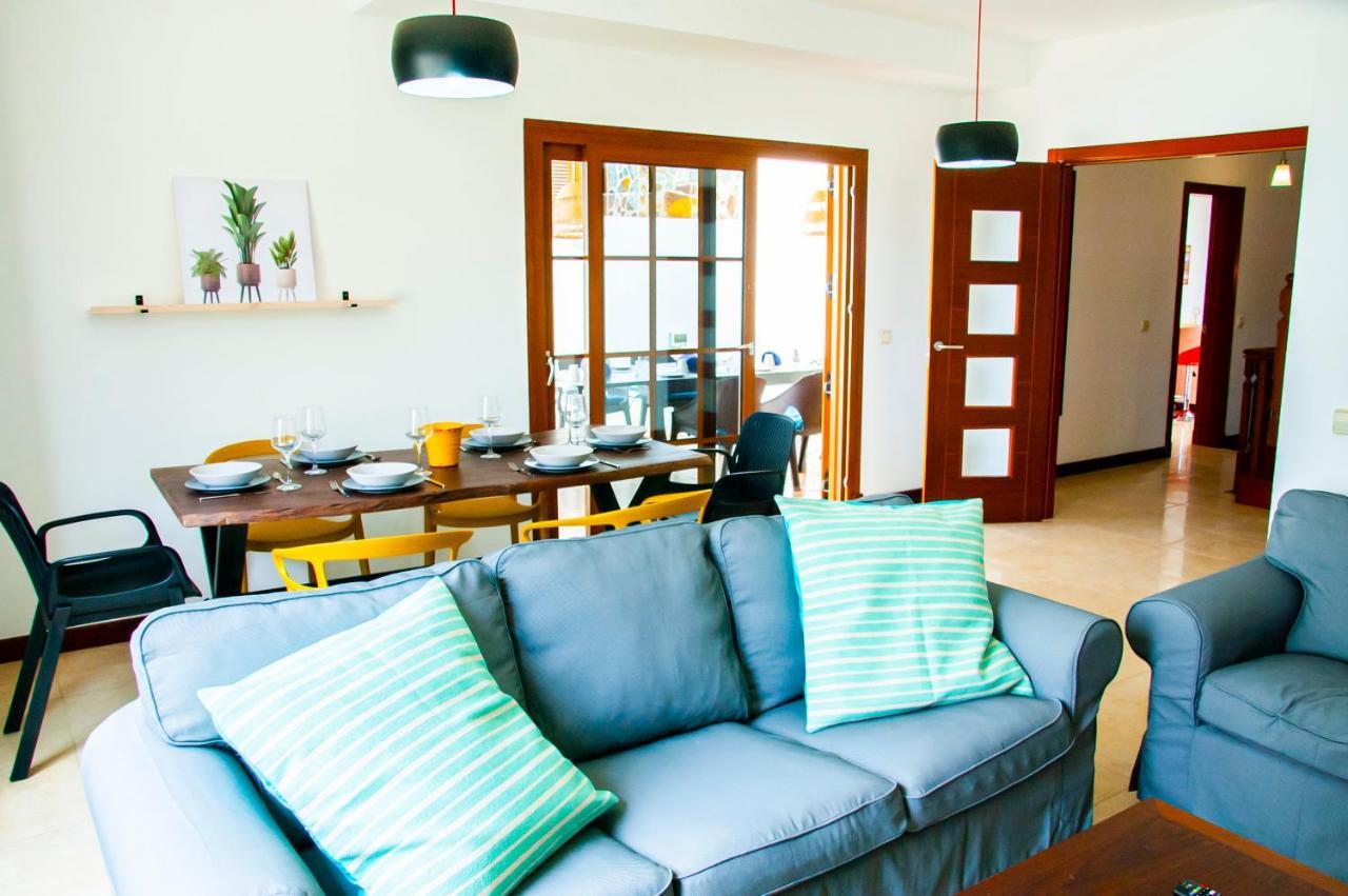 Luxury Anabel Villa กอสตา เตกีสเซ ภายนอก รูปภาพ